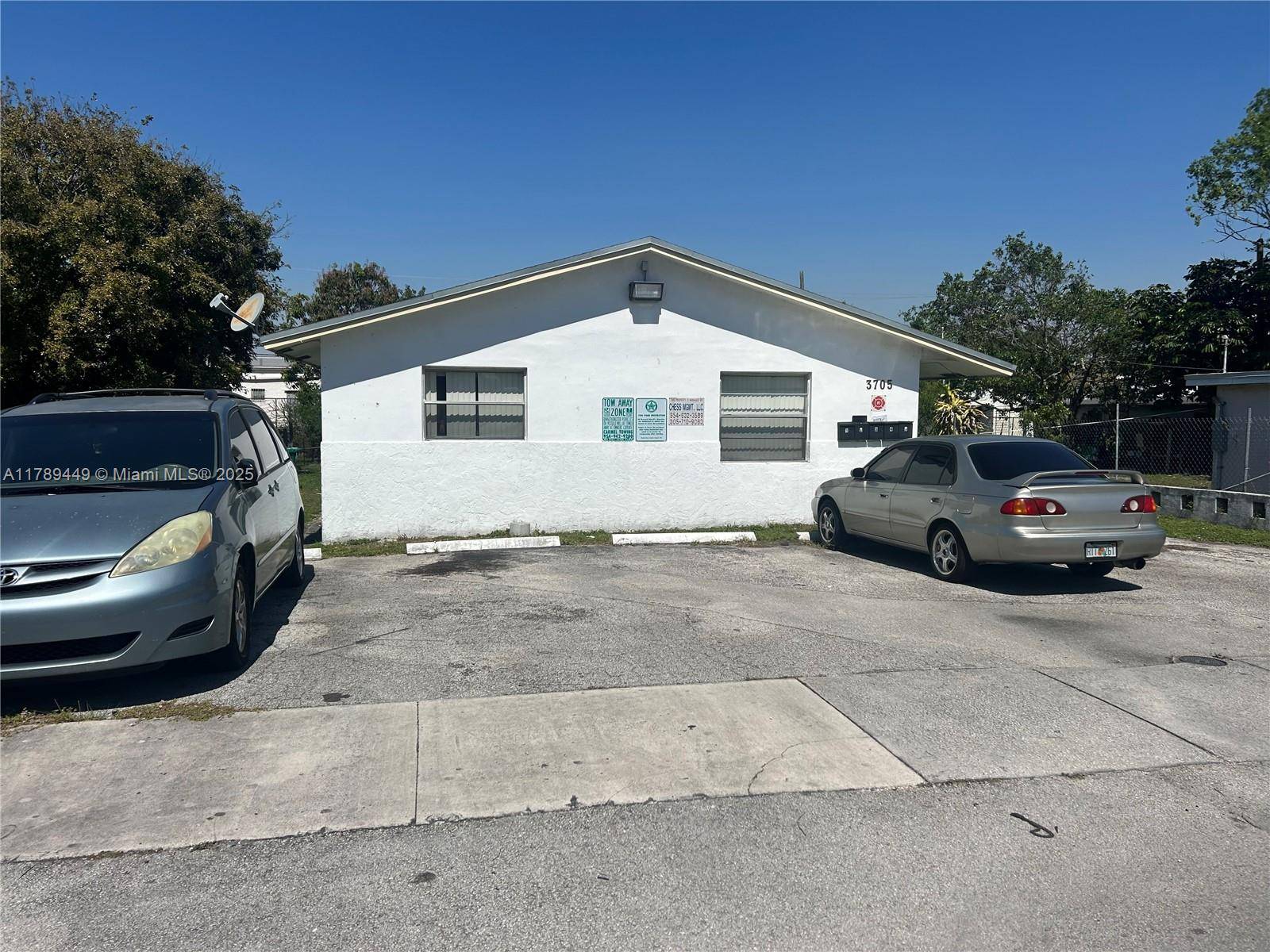 3705 SW 13th Ct, Fort Lauderdale, FL 33312