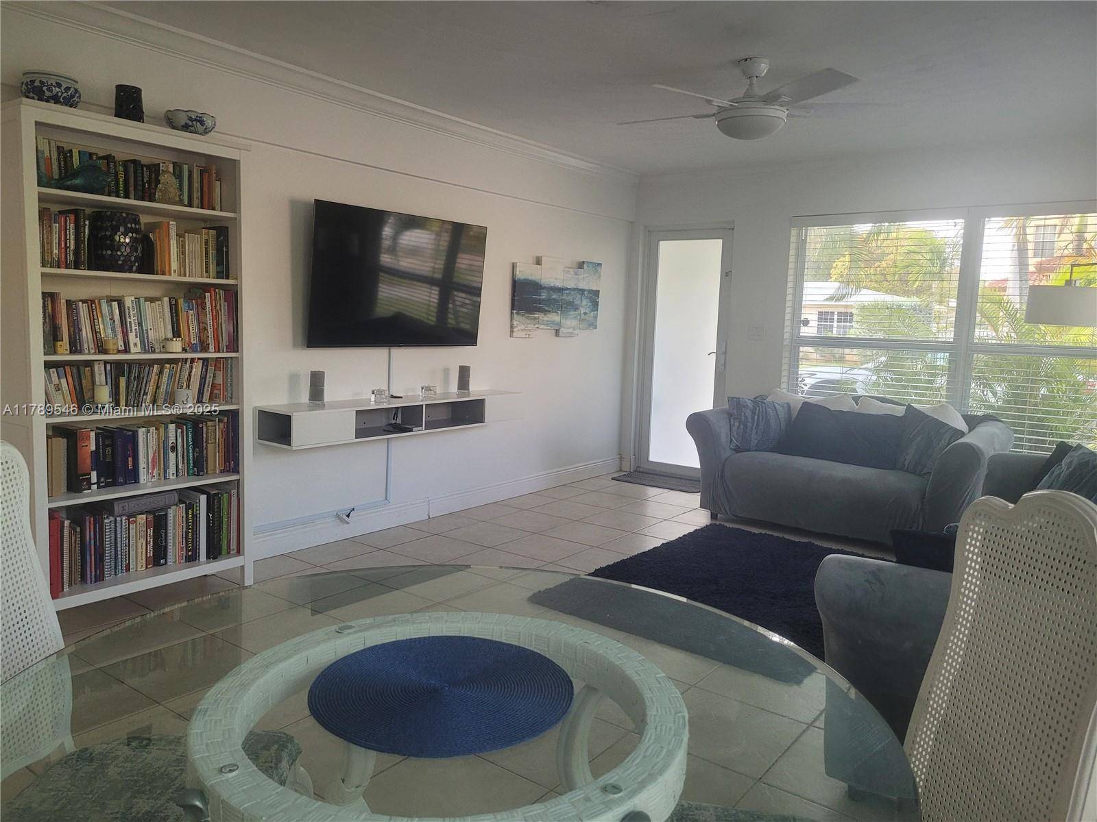 Pompano Beach, FL 33060,1404 NE 2nd St