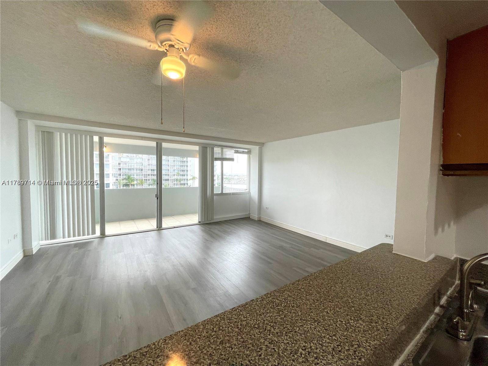 North Bay Village, FL 33141,7545 E Treasure #8D