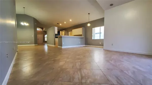 Plantation, FL 33325,13500 NW 7 ST