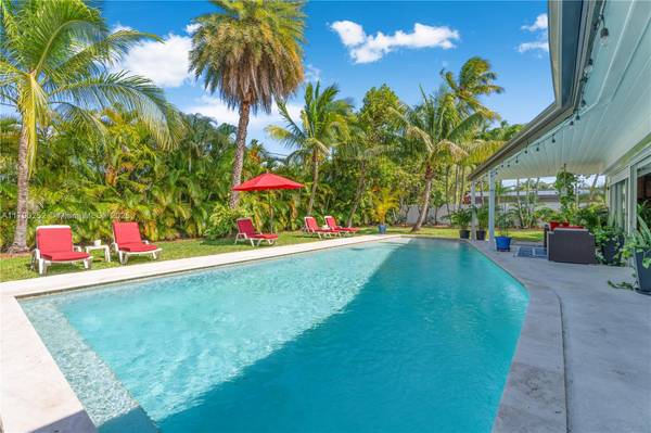Pinecrest, FL 33156,13451 SW 74th Ave