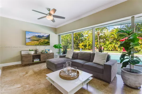 Pinecrest, FL 33156,13451 SW 74th Ave