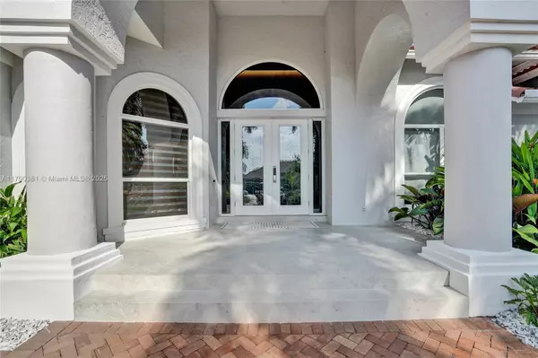 Weston, FL 33332,2670 Cypress Ln