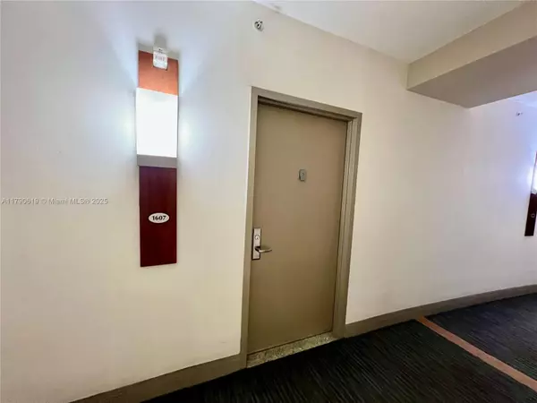 Miami, FL 33132,1750 N Bayshore Dr #1607