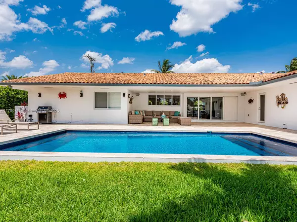 Coral Gables, FL 33156,1036 Lugo Ave