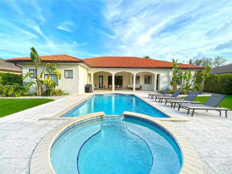 12257 SW 82nd Ter, Miami, FL 33183