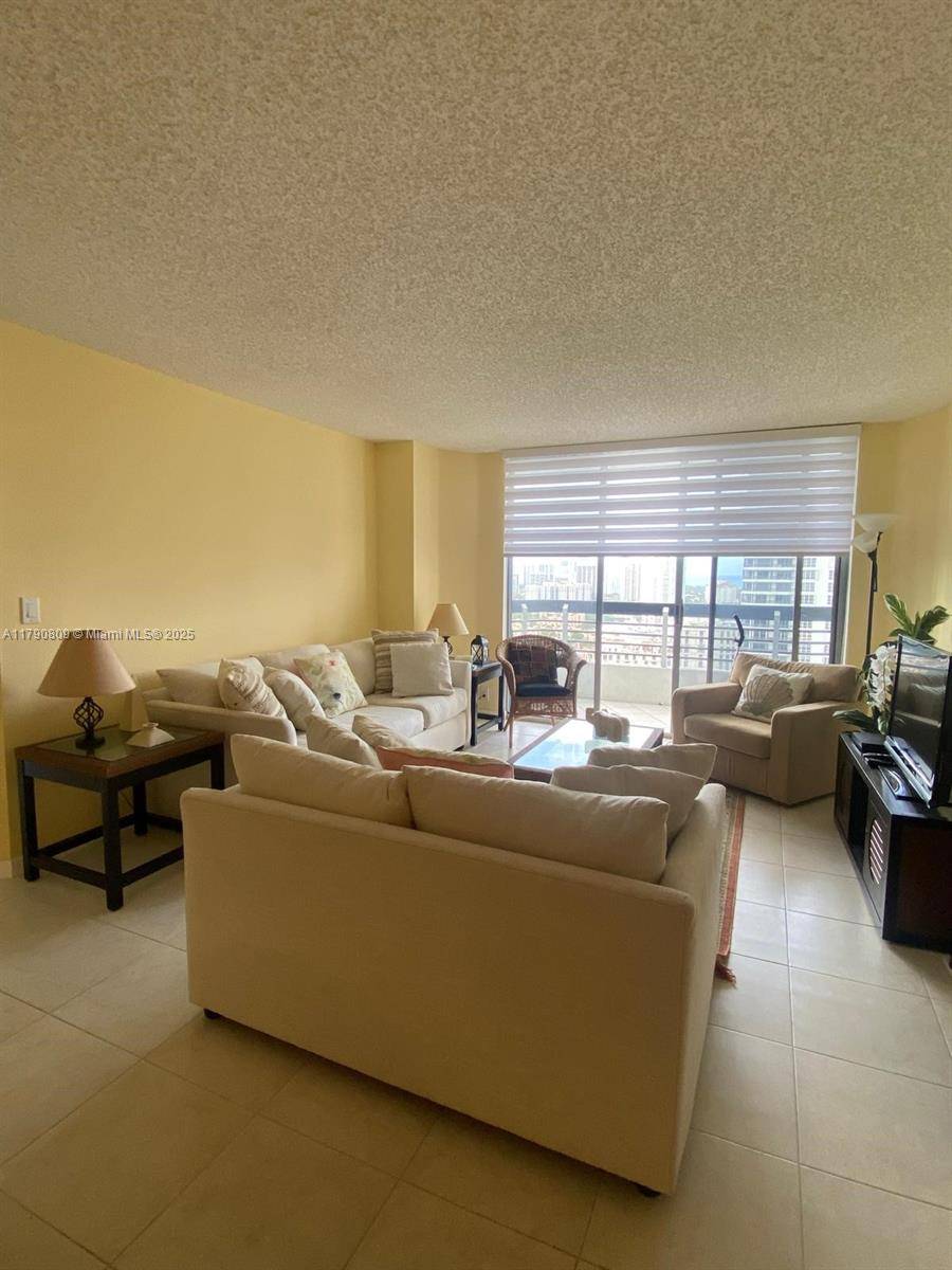 Aventura, FL 33180,3530 Mystic Pointe Dr #2607