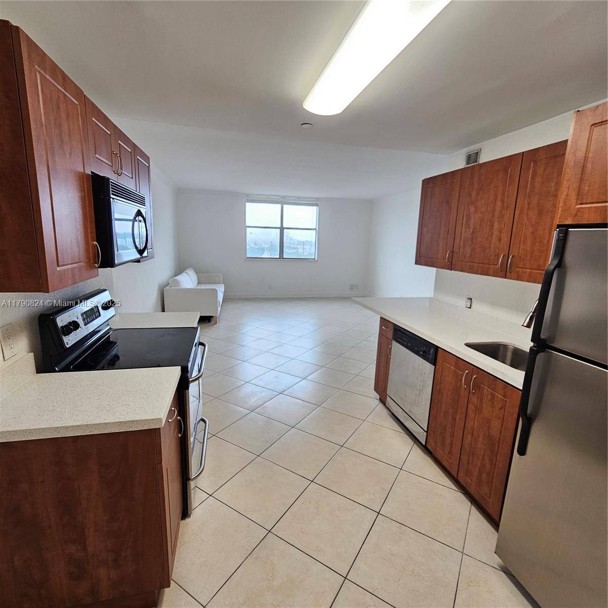 Miami Beach, FL 33141,401 69th St #903