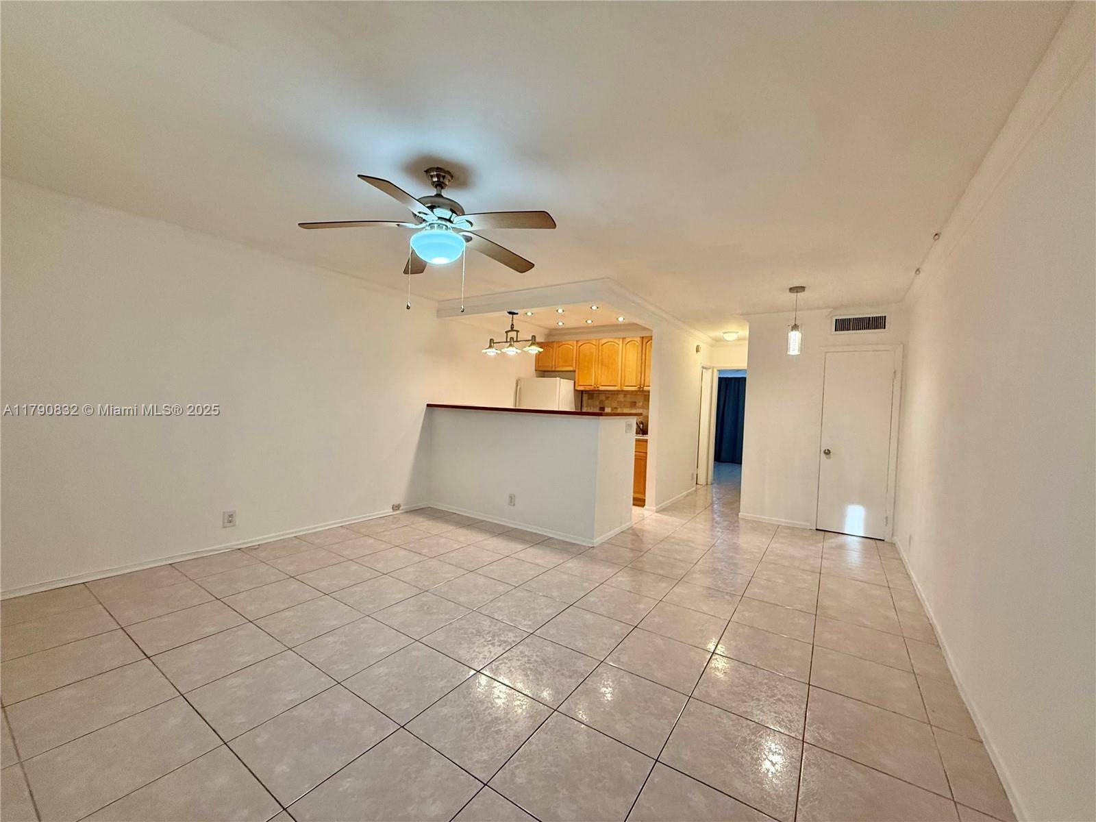 467 Golden Isles Dr #207, Hallandale Beach, FL 33009