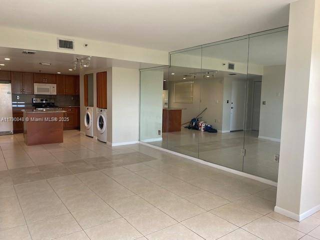 Miami, FL 33126,5249 NW 7th St #310
