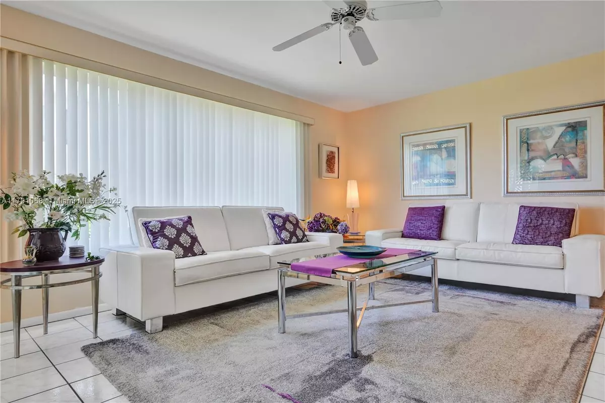 Boynton Beach, FL 33435,110 South Blvd #1A