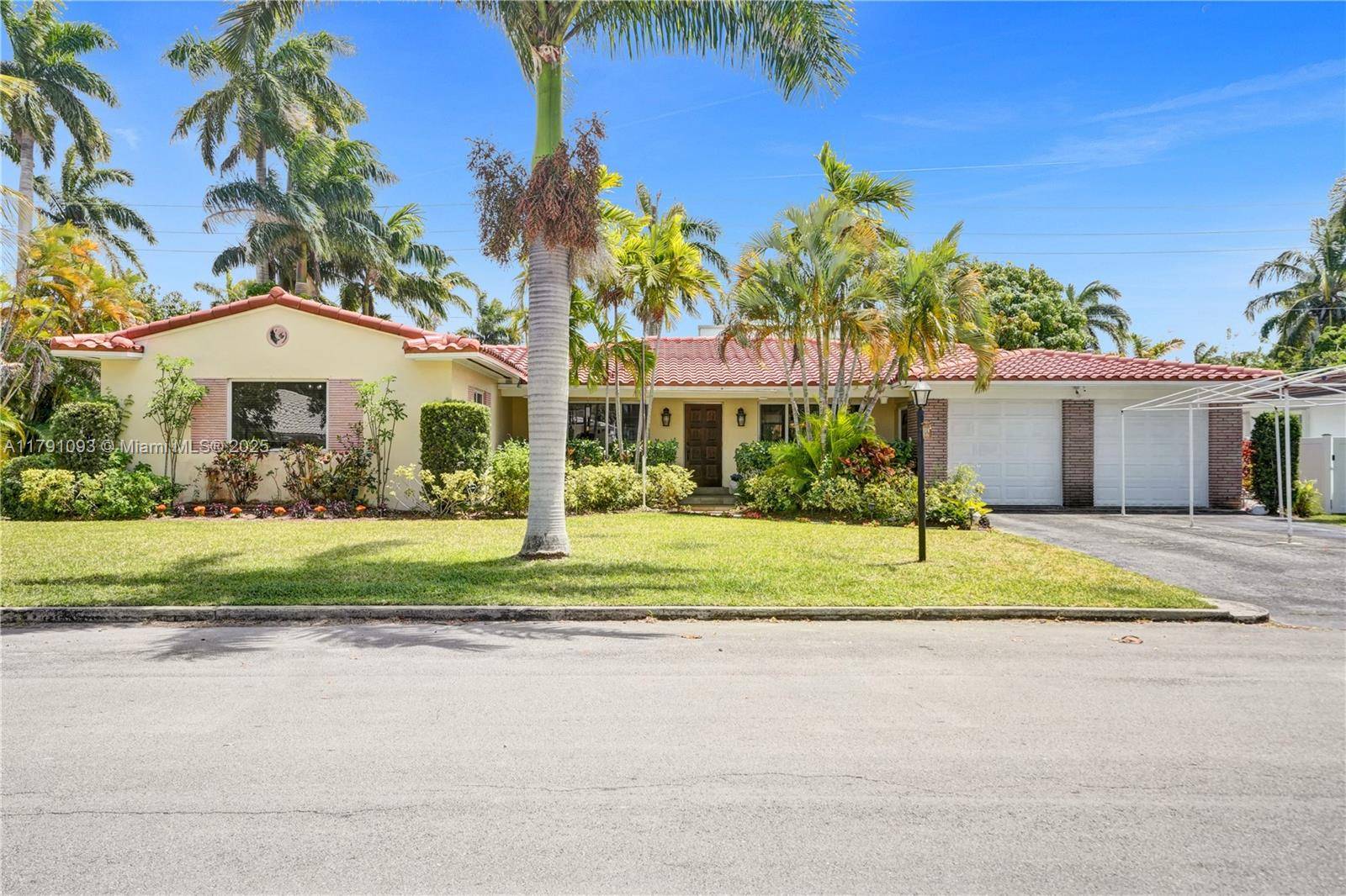 1242 Adams St, Hollywood, FL 33019