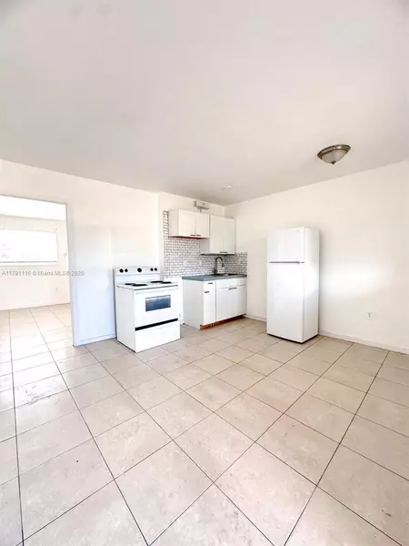 8450 NE Miami Ct #16, Miami, FL 33138