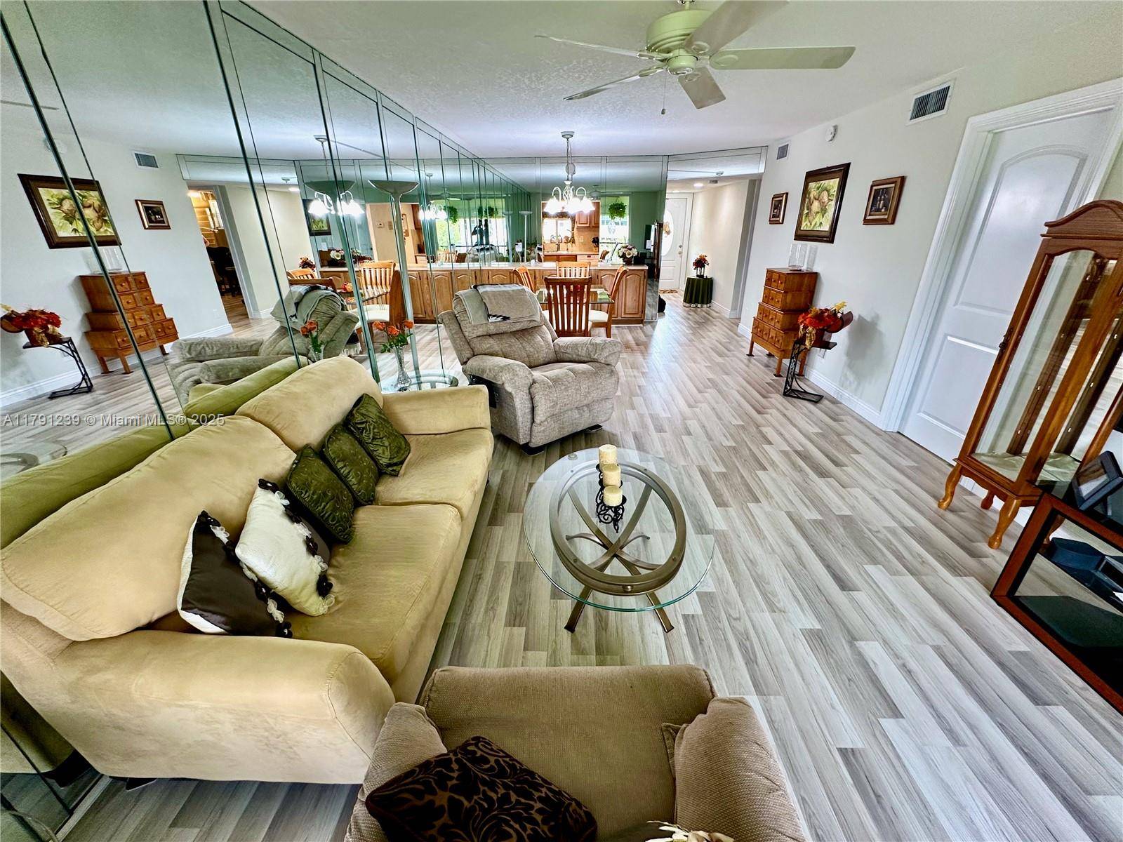 Pembroke Pines, FL 33025,9420 S Hollybrook Lake Dr #302