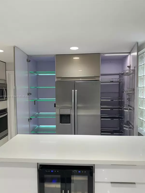 Weston, FL 33327,1380 CORONADO RD