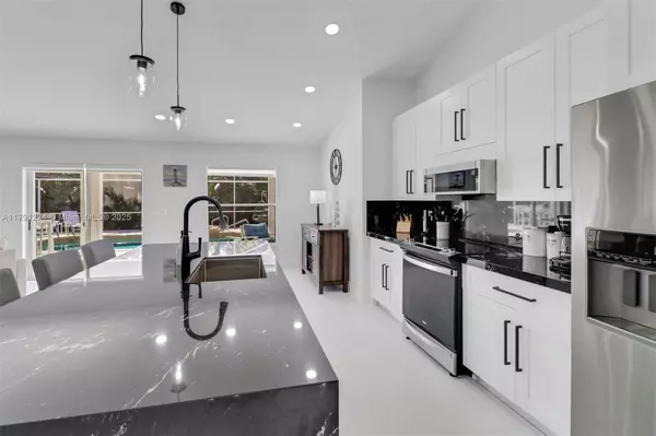 Naples, FL 34104,172 Plantation Cir #172