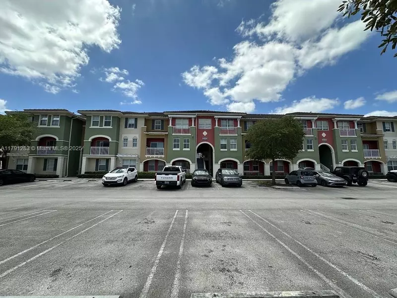 11102 NW 83rd St #216, Doral, FL 33178