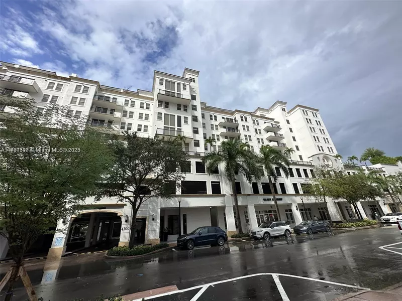 4100 Salzedo St #604, Coral Gables, FL 33146