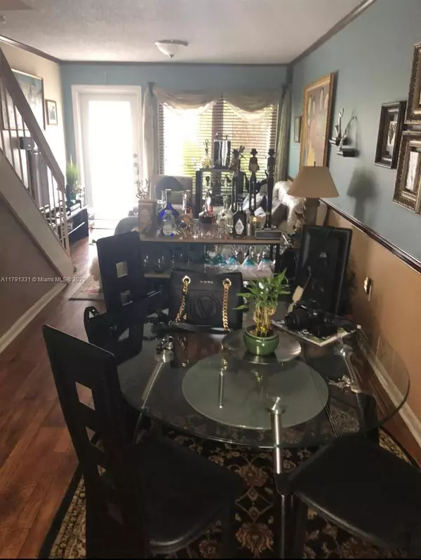 Coral Gables, FL 33134,248 Majorca Ave #248