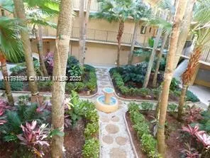 Miami, FL 40,8075 SW 107 AV #223