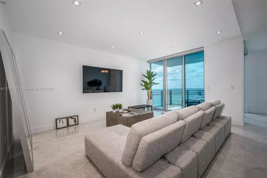 3535 S Ocean Drive #1904, Hollywood, FL 33019