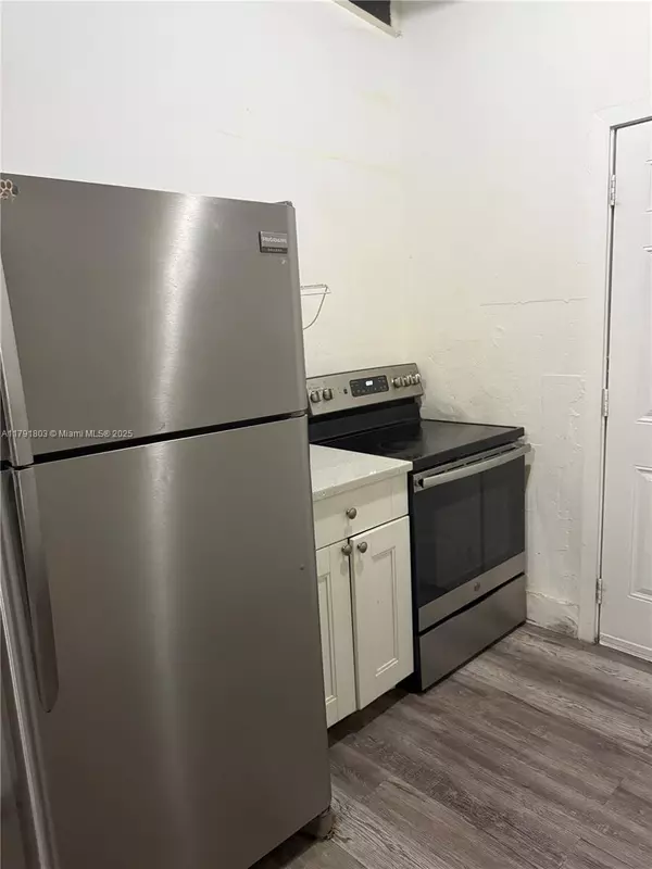 Miami, FL 33150,6960 NW 6th Ct #6962