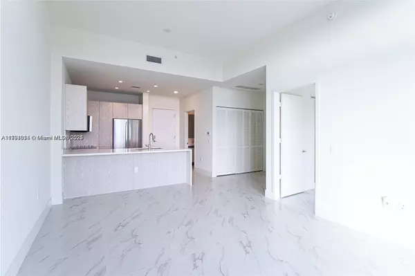 Sunrise, FL 33323,2000 Metropica Way #2605