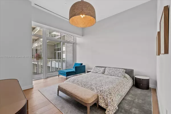 Miami Beach, FL 33140,4701 N Meridian Ave #312