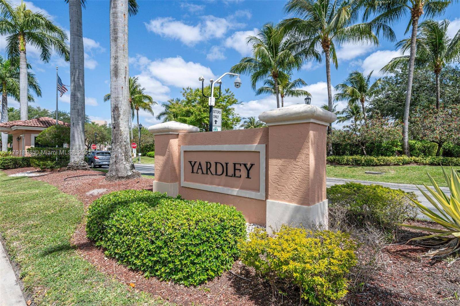 7765 Yardley Dr #205, Tamarac, FL 33321
