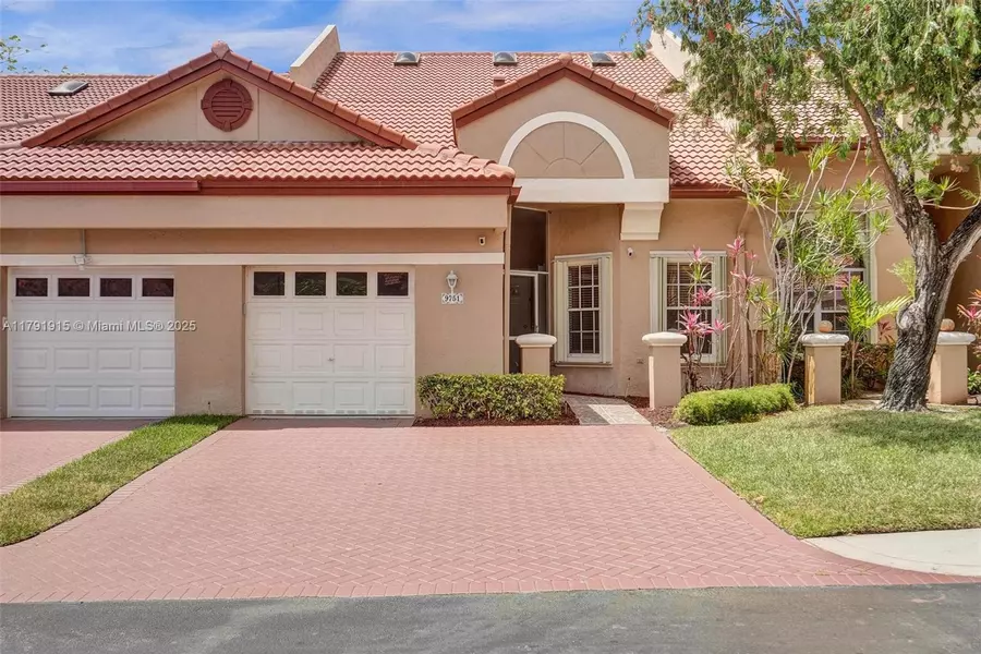 9751 Malvern Dr, Tamarac, FL 33321