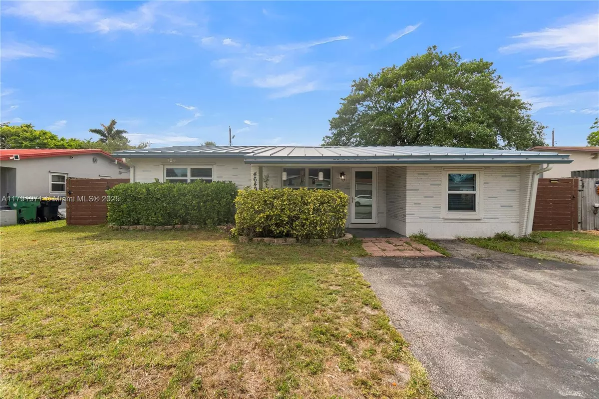 Dania Beach, FL 33312,4649 SW 28th Ave