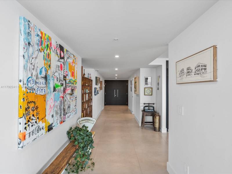 3370 Hidden Bay Dr #2900, Aventura, FL 33180