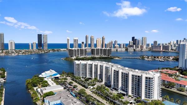 3250 NE 188th St #203, Aventura, FL 33180