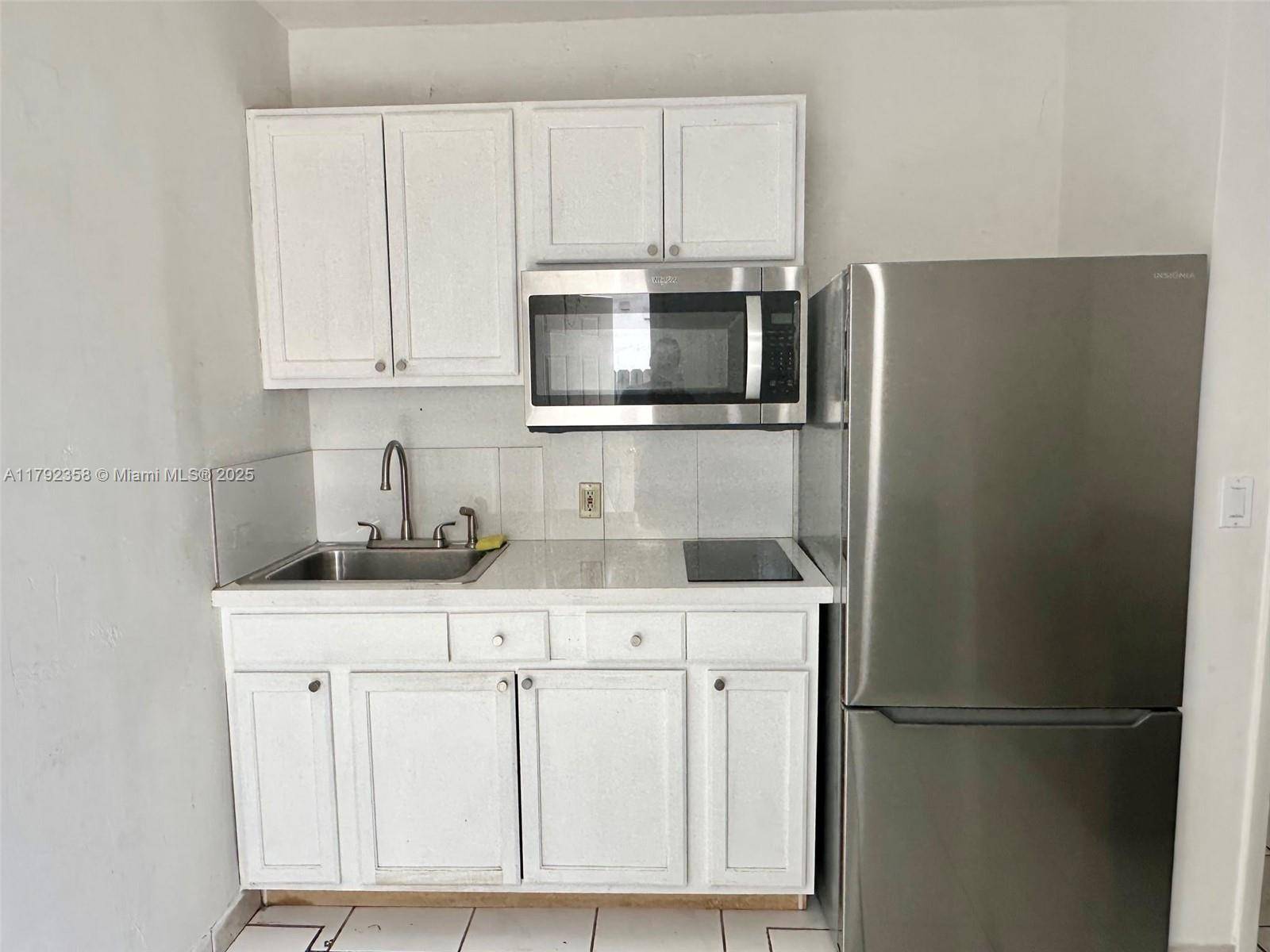 1040 N 73rd Way #2, Hollywood, FL 33024