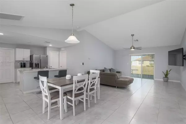 Cape Coral, FL 33909,1808 NE 7th ave