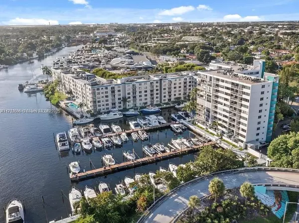1700 NW N River Dr #501, Miami, FL 33125