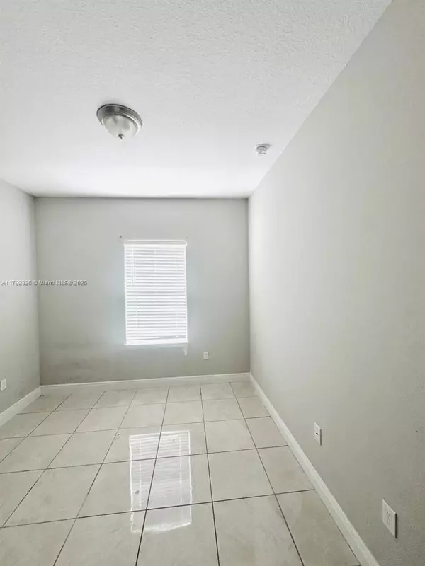Other City - In The State Of Florida, FL 34759,309 W Aster Ct