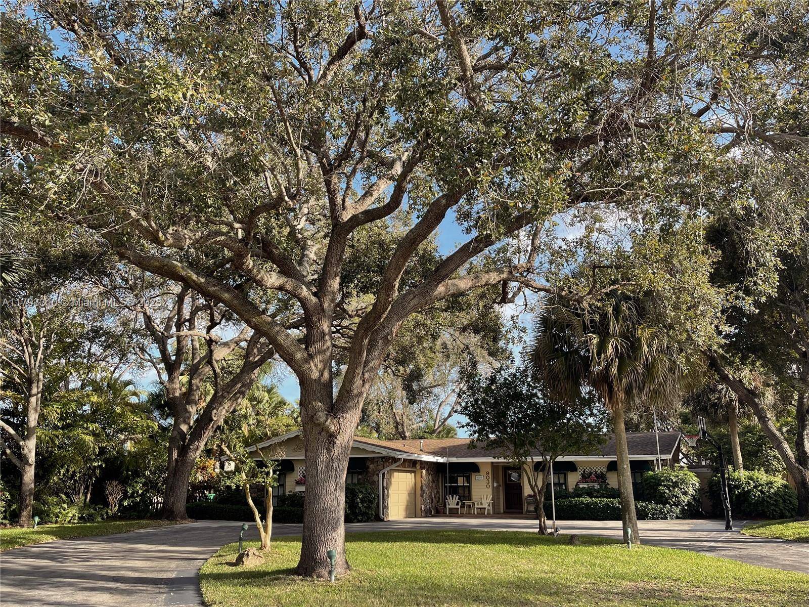 9030 Ridgeland Dr, Cutler Bay, FL 33157