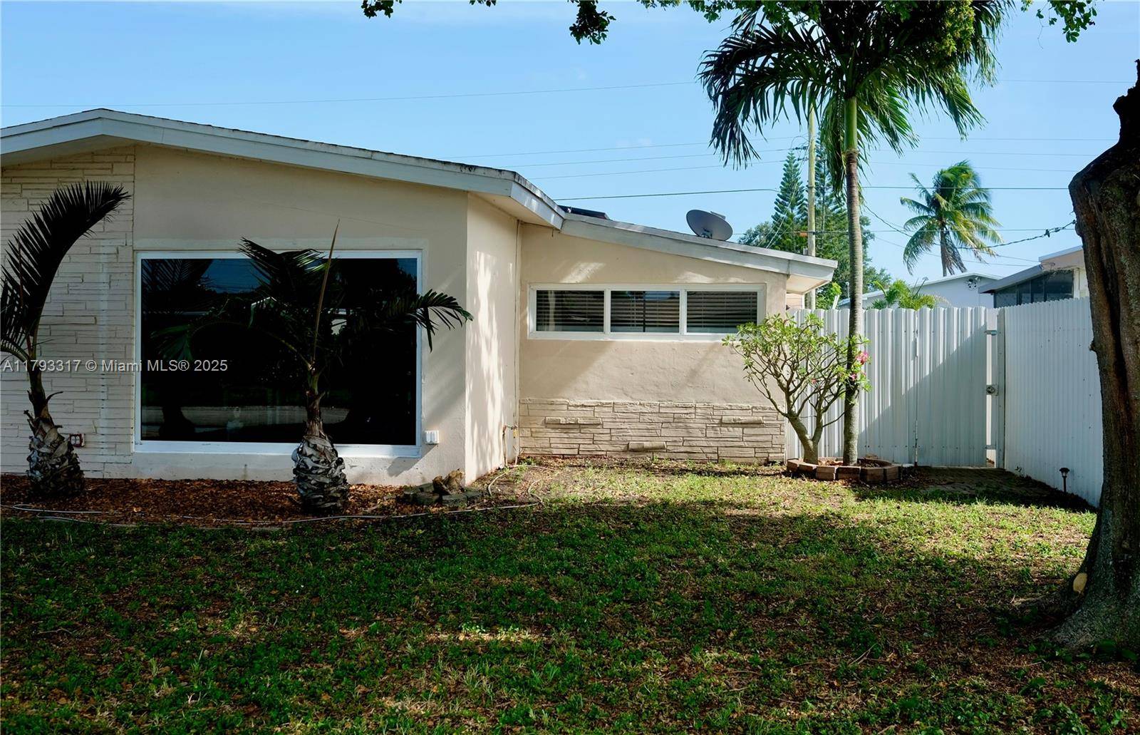 Pembroke Pines, FL 33023,7000 SW 10th St