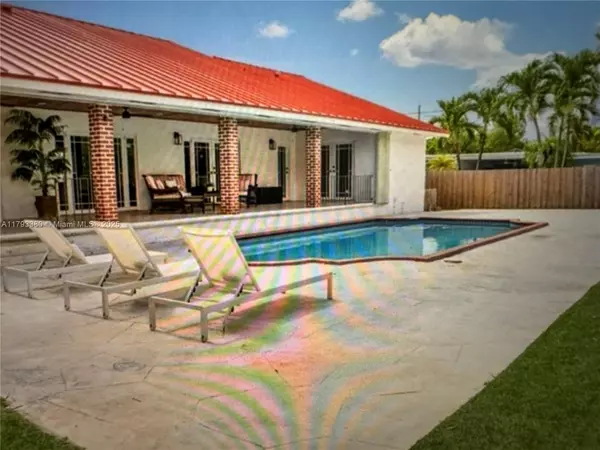 Palmetto Bay, FL 33176,15030 SW 89th Ave