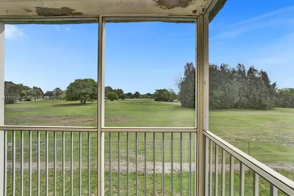 Cooper City, FL 33328,5100 SW 90th Ave #208