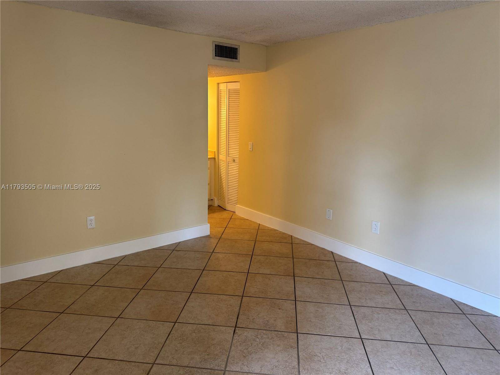 9040 SW 125th Ave #D210, Miami, FL 33186
