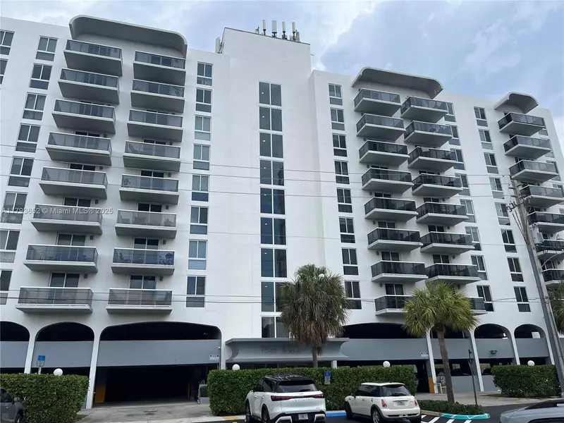 7928 West Dr #603, North Bay Village, FL 33141