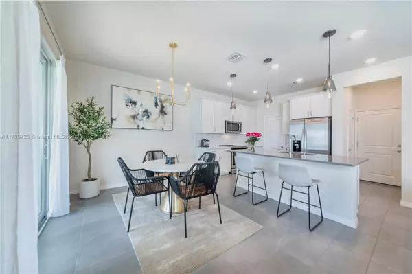 Hollywood, FL 33021,5077 Eucalyptus Dr #5077