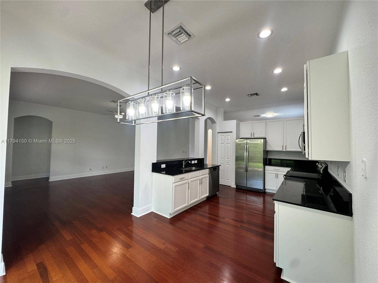 Weston, FL 33332,4451 Laurel Pl #4451