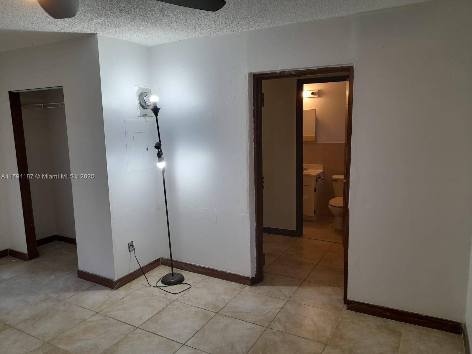 Hialeah, FL 33012,343 W 42nd St