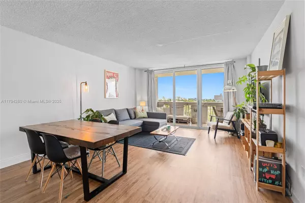 800 West Ave #926,  Miami Beach,  FL 33139