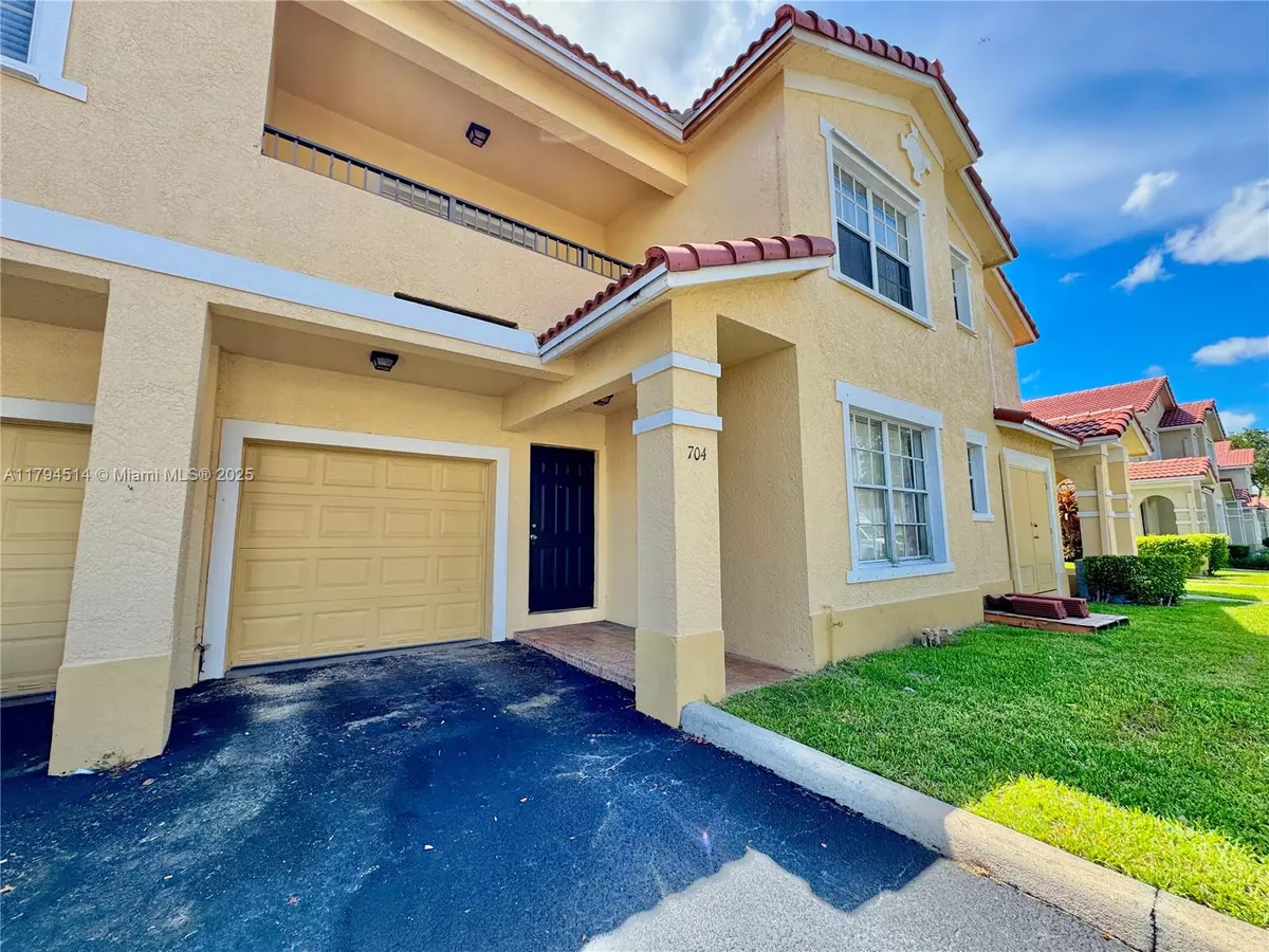North Lauderdale, FL 33068,704 Belmont Ln #704