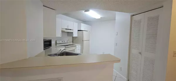 Coral Springs, FL 33067,9001 Wiles Rd #103-3