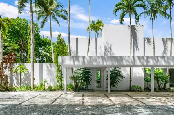 Coral Gables, FL 33156,10400 Old Cutler Rd